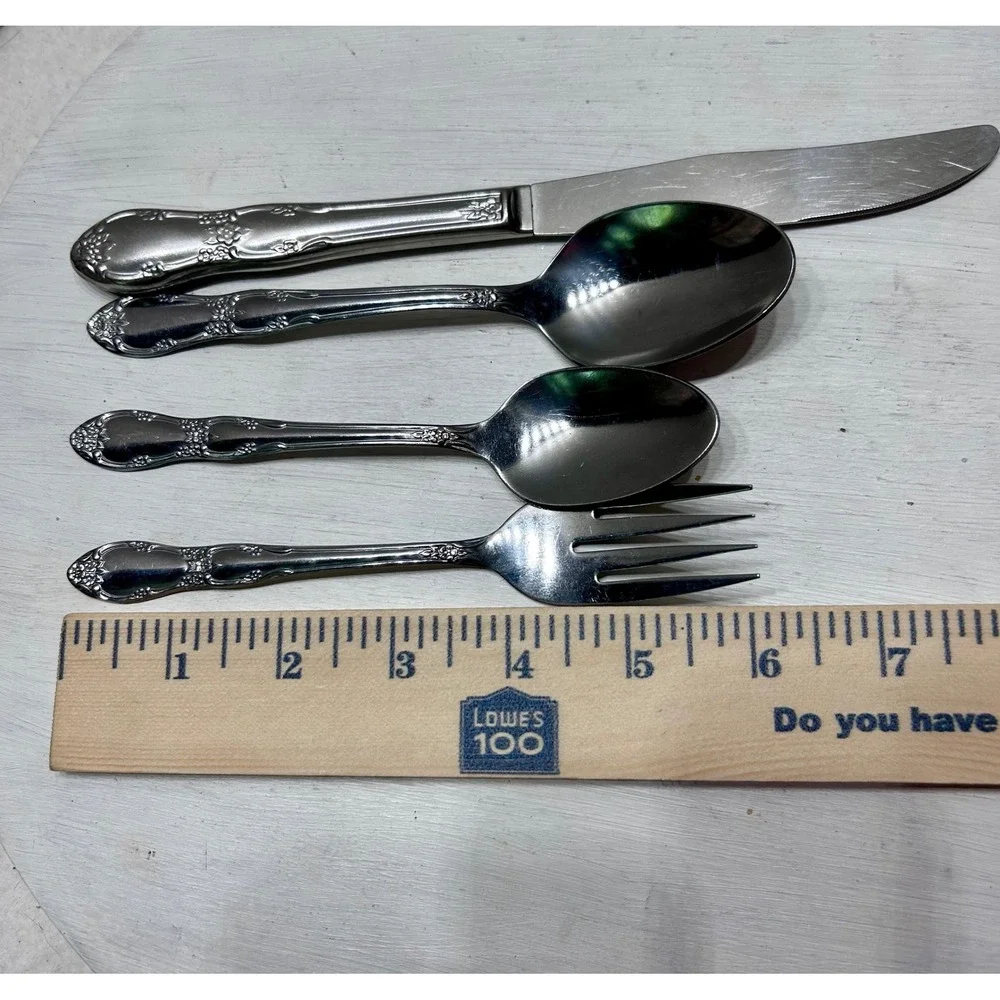 Wm A Rogers Oneida Ltd Stainless Flatware Set 15 Pc Floral Pattern Silverware